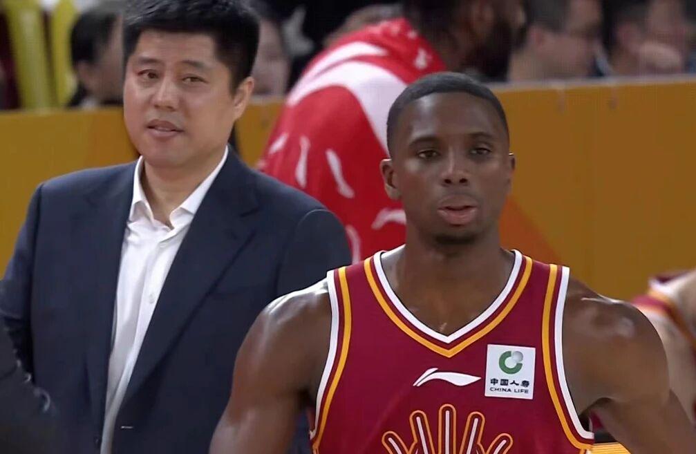 天天盈球在线-山西男篮签下新外援，G联赛18+5+8双能卫加盟，基本取代诺威尔